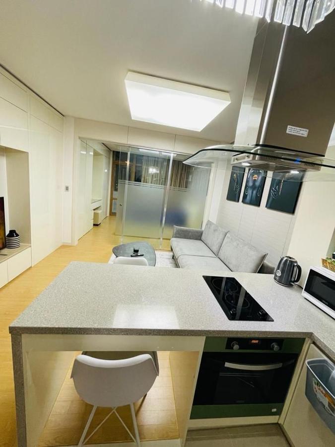 Apartment Happy Days At Highvill G Promyshlennyy